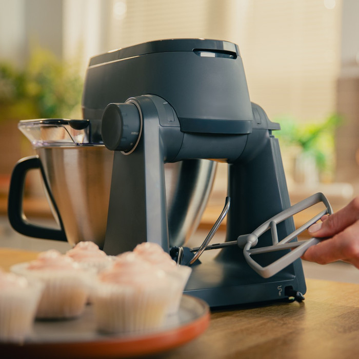 Kenwood Multitasker KHC30.050GY product in gebruik