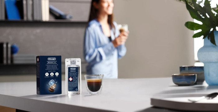De'Longhi Decalk Care Ontkalker 500 ml product in gebruik