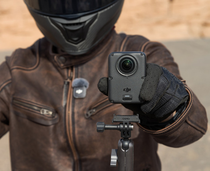 DJI Osmo 360 II Limitless Riding Combo product in gebruik
