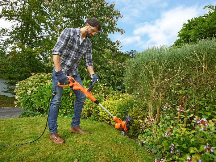 BLACK+DECKER BESTA530CM-QS product in gebruik
