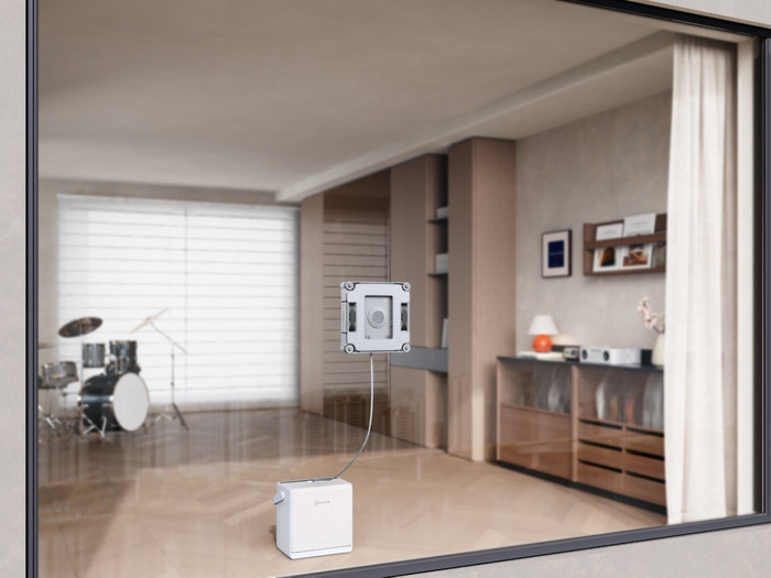 Ecovacs WINBOT W2S Pro Omni product in gebruik