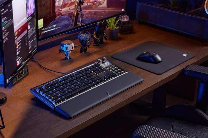 Corsair GALLEON 100 SD Gaming Toetsenbord Qwerty product in gebruik