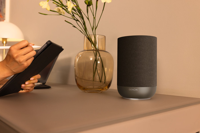 Denon Home 200 Zwart Duo Pack product in gebruik