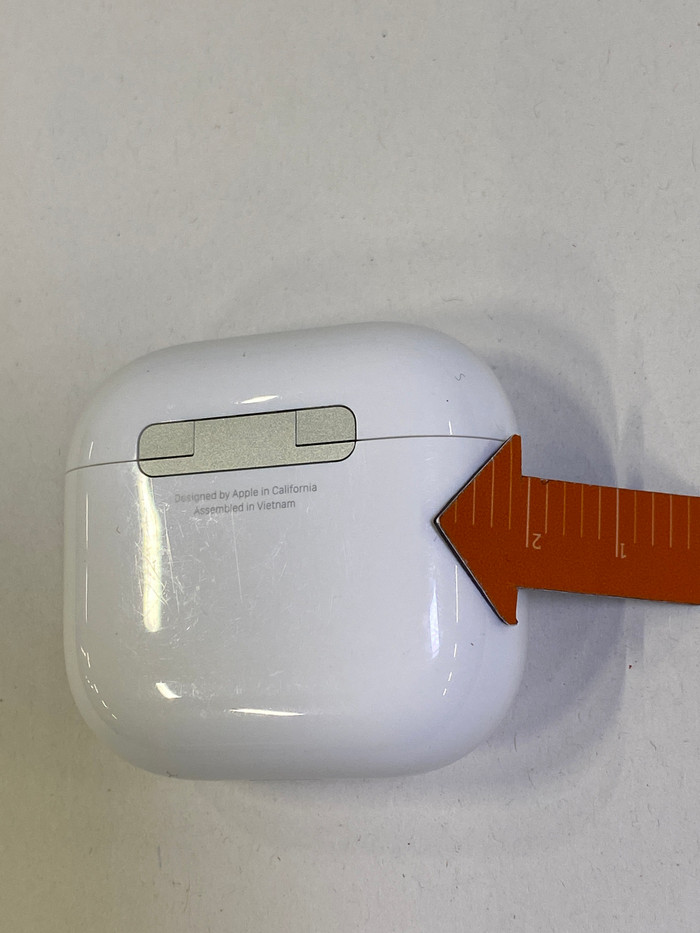 Apple AirPods 4 Active Noise Cancellation 