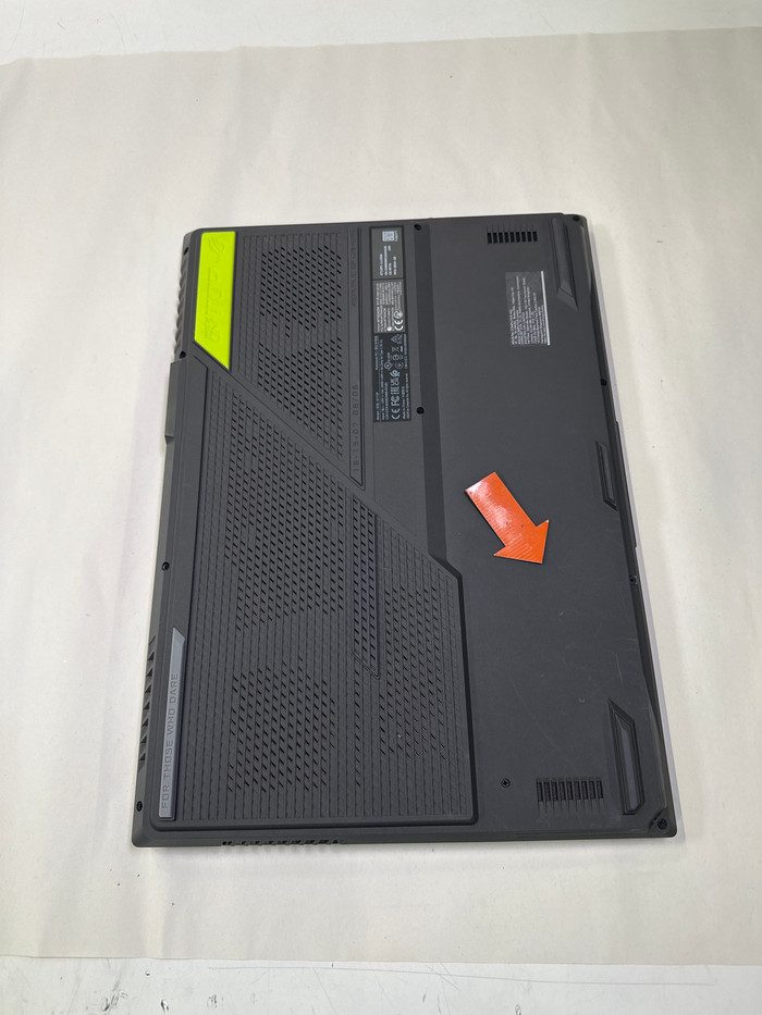 ASUS ROG Strix G17 G713PI-LL131W 