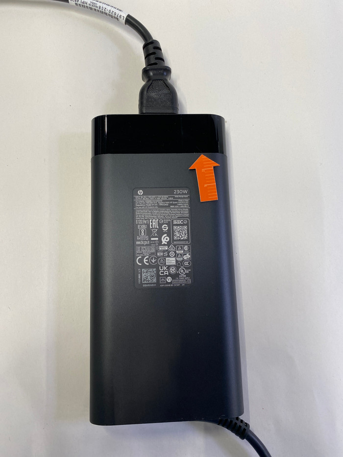 HP VICTUS 16-r1975nd 