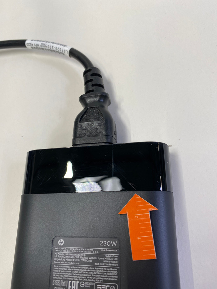 HP VICTUS 16-r1975nd 