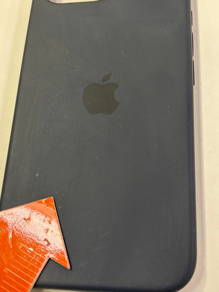 Apple iPhone 16e Back Cover Black 