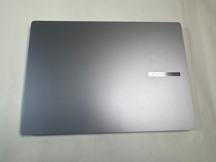 ASUS ExpertBook PM3606CKA-MB0134X QWERTY 