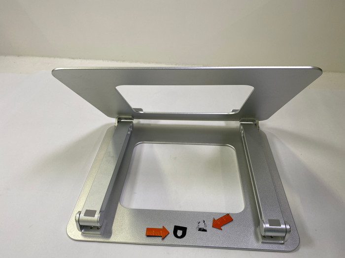 BlueBuilt Adjustable Laptop Stand 10 - 17 Inches 