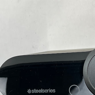 SteelSeries Arctis Nova Pro Wireless 