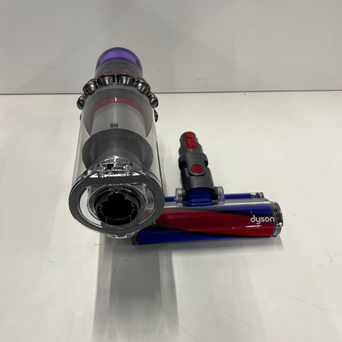 Dyson V11 Fluffy 