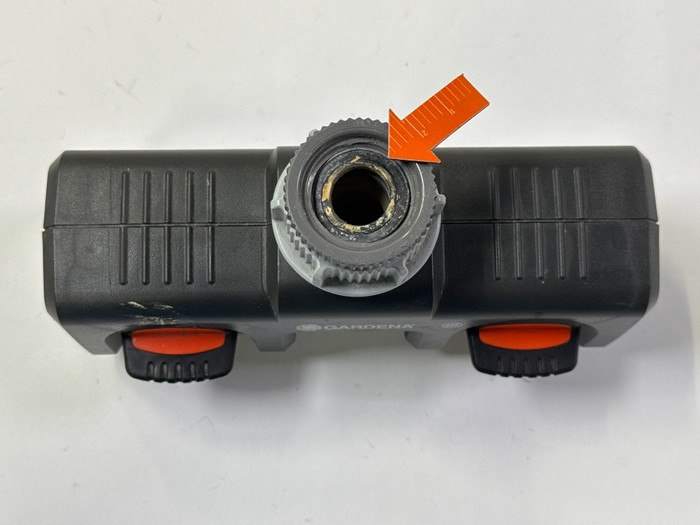 Gardena 2-way water distributor