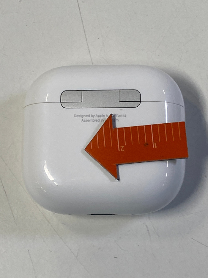 Apple AirPods 4 Active Noise Cancellation 