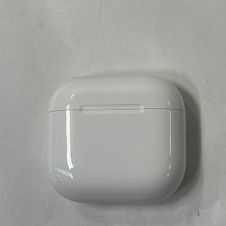 Apple AirPods 4 Active Noise Cancellation 