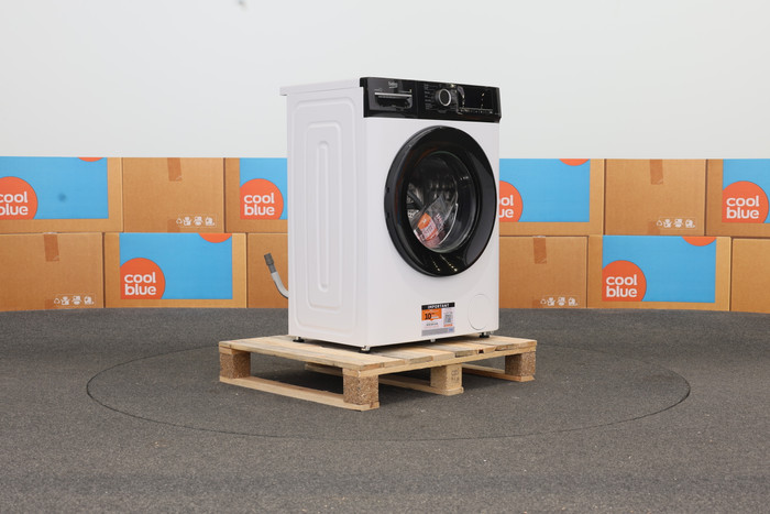 Beko B1W764BBBE SteamCure 