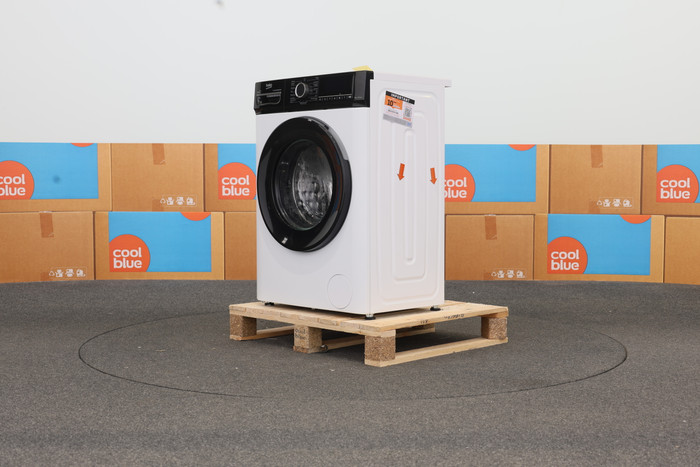 Beko B1W764BBBE SteamCure 