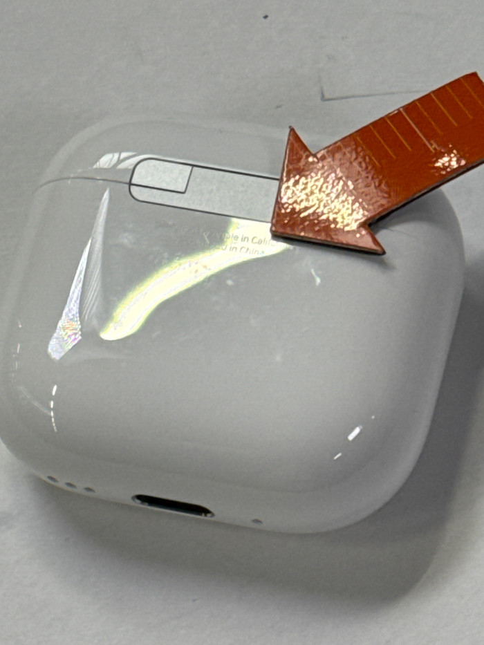 Apple AirPods 4 Active Noise Cancellation 