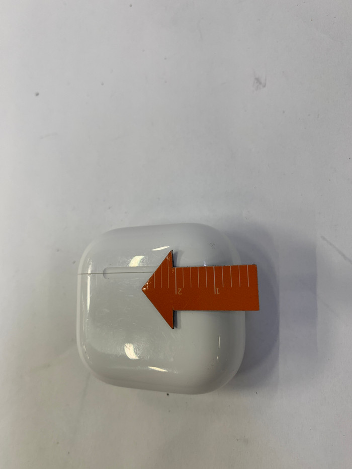 Apple AirPods 4 Active Noise Cancellation 