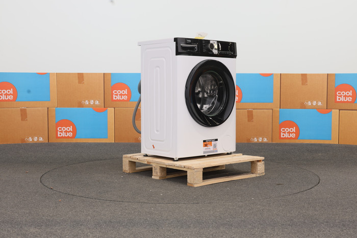 Beko B1W864BBBE SteamCure 