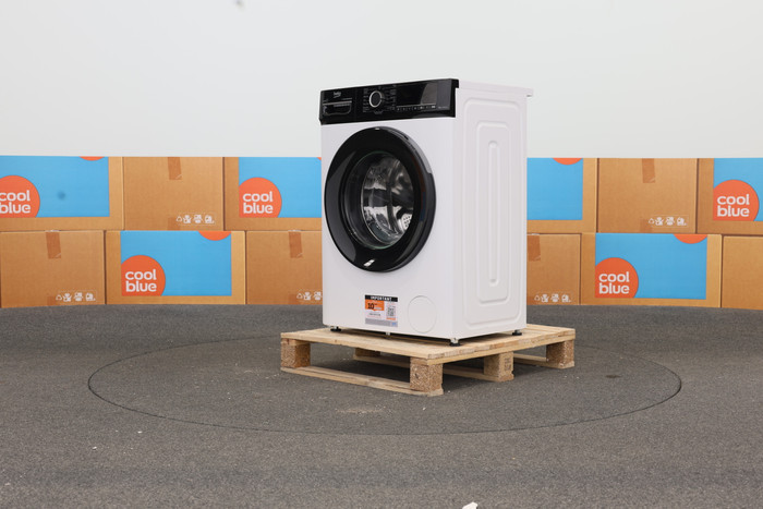Beko B1W864BBBE SteamCure 