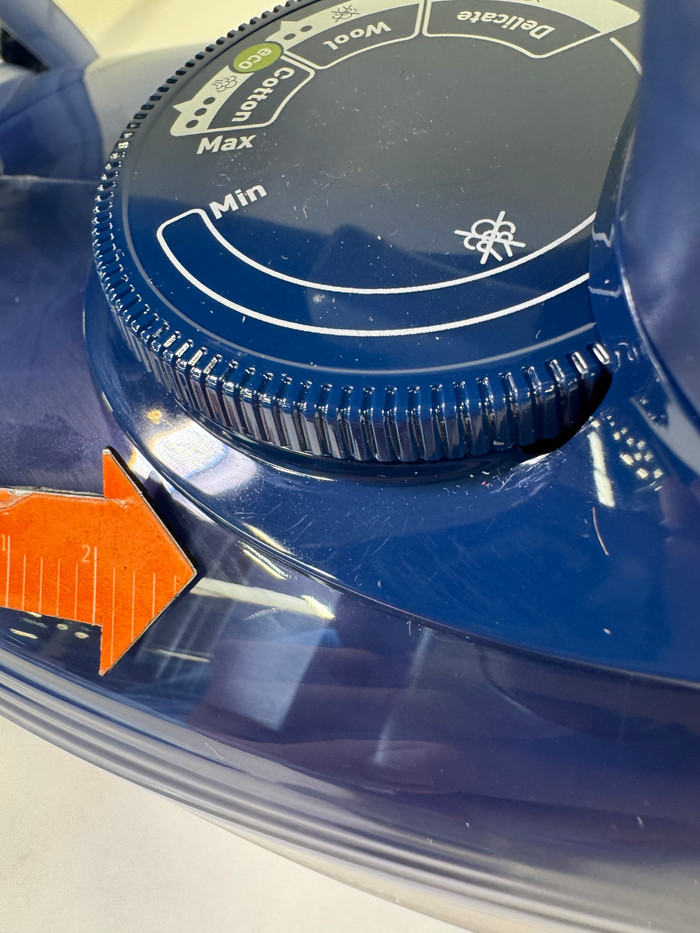 Tefal Ultragliss Anti-Calc Plus FV6830 