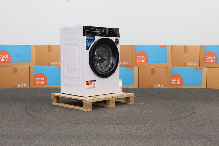 Beko BM3WFT3841B SteamCure 