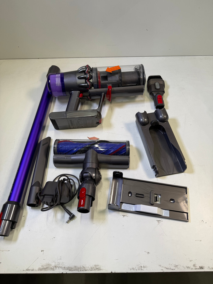 Dyson V11 Advanced 