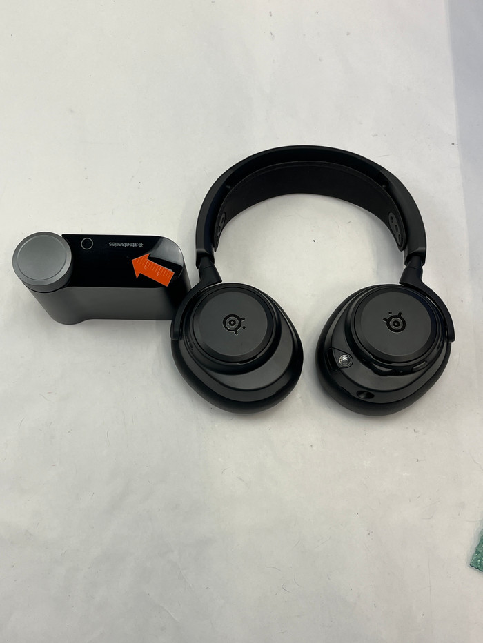 SteelSeries Arctis Nova Pro Omni Black 