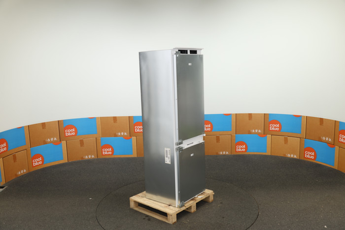 Bosch KIN86ADD0 