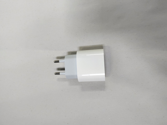 Apple USB-C Charger 20W