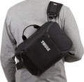 Thule Covert DSLR Camera Backpack 24L Zwart product in gebruik