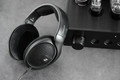 Sennheiser HD 560S product in gebruik