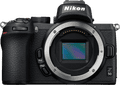 Nikon Z50 + Nikkor Z DX 18-140 VR voorkant