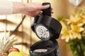 Philips Senseo Original HD6553/67 Schwarz + 52 Kaffeepads produkt in gebrauch