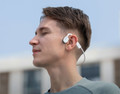 Shokz OpenMove Wit product in gebruik
