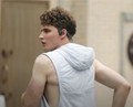 Shokz OpenMove Grijs product in gebruik