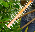 BLACK+DECKER BEHT201-QS product in use