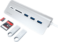 Satechi Aluminum USB Hub USB-C Silver product in use