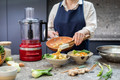 KitchenAid 5KFP0921EER Empire Rot produkt in gebrauch