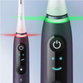 Oral-B iO Series 8n Paars met extra opzetborstel detail
