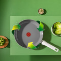 Tefal Renew ON C42704 Ceramic Frying Pan 24cm product in use