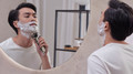 Philips Shaver S9000 Prestige SP9883/36 product in gebruik