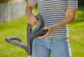 Gardena SmallCut 23/18V P4A Solo (zonder accu) product in gebruik