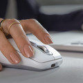 Logitech MX Anywhere 3S Compact Zwart product in gebruik
