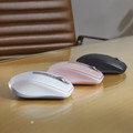 Logitech MX Anywhere 3S Compact Zwart product in gebruik
