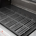 Weber Genesis E-335 detail