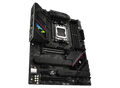 ASUS ROG Strix B650E-F GAMING WiFi left side