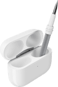 KeyBudz AirCare Cleaning Kit voor AirPods en AirPods Pro product in gebruik