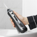 Waterpik WP-582 product in gebruik